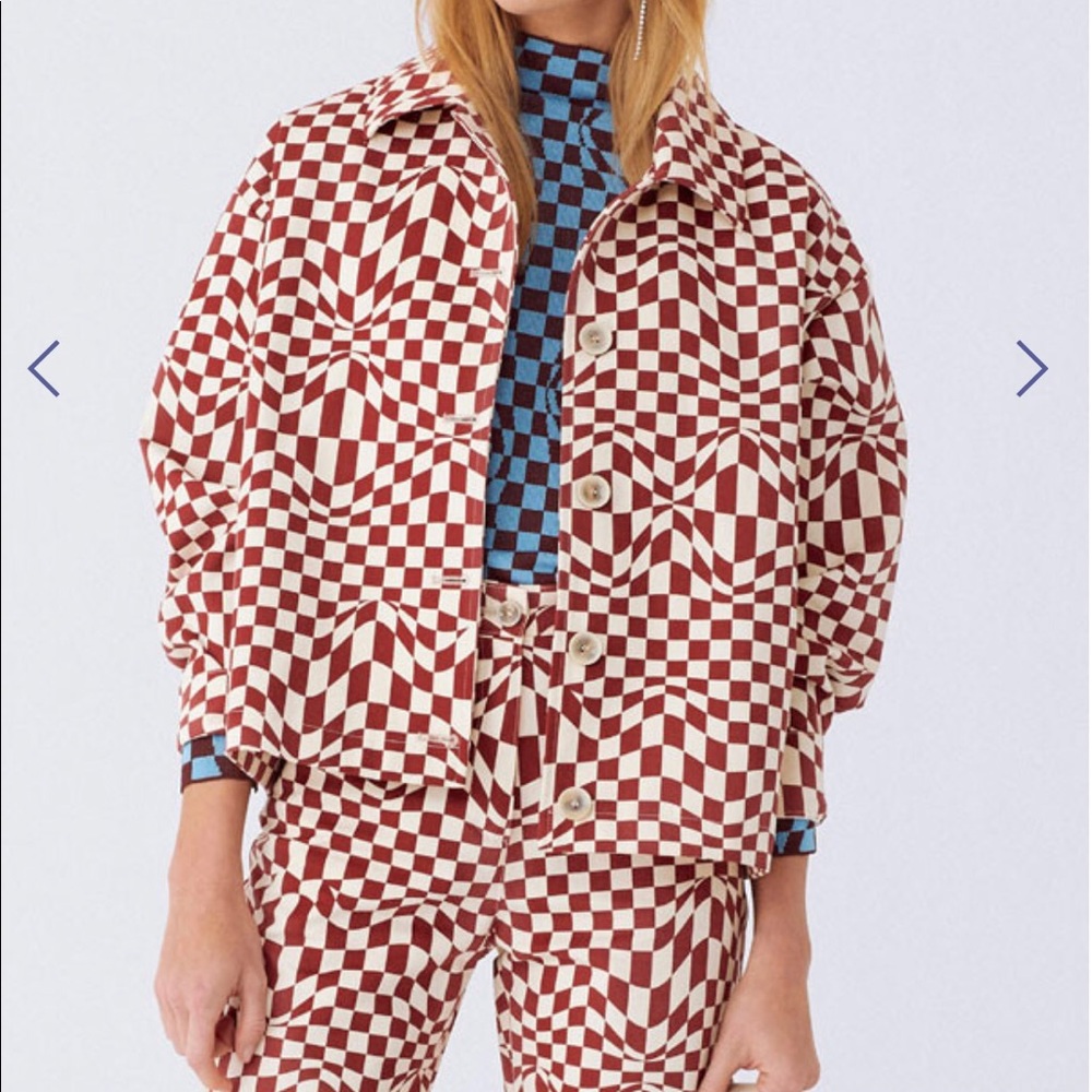 Woman’s jacket - Picture 2 of 4